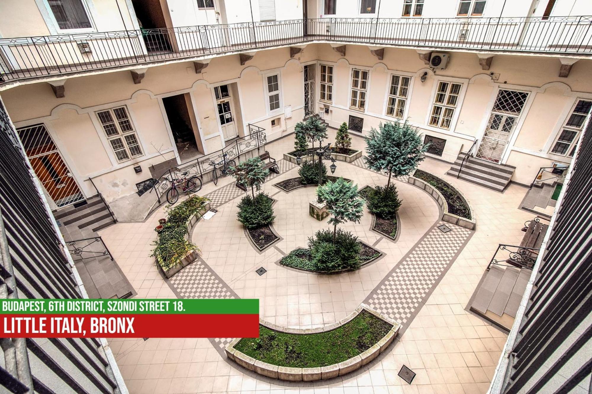Little Italy Bronx Apartment Budapest Exteriör bild