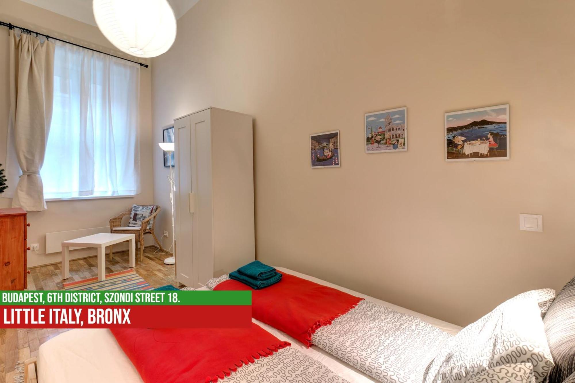 Little Italy Bronx Apartment Budapest Exteriör bild