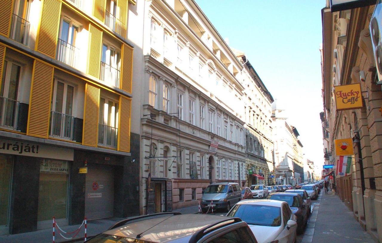 Little Italy Bronx Apartment Budapest Exteriör bild